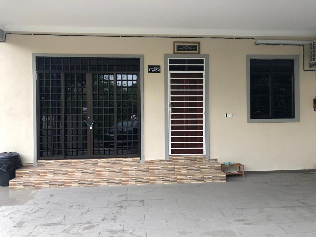 Nikmat Homestay Riyadh Kampong Tuan Mandak Экстерьер фото